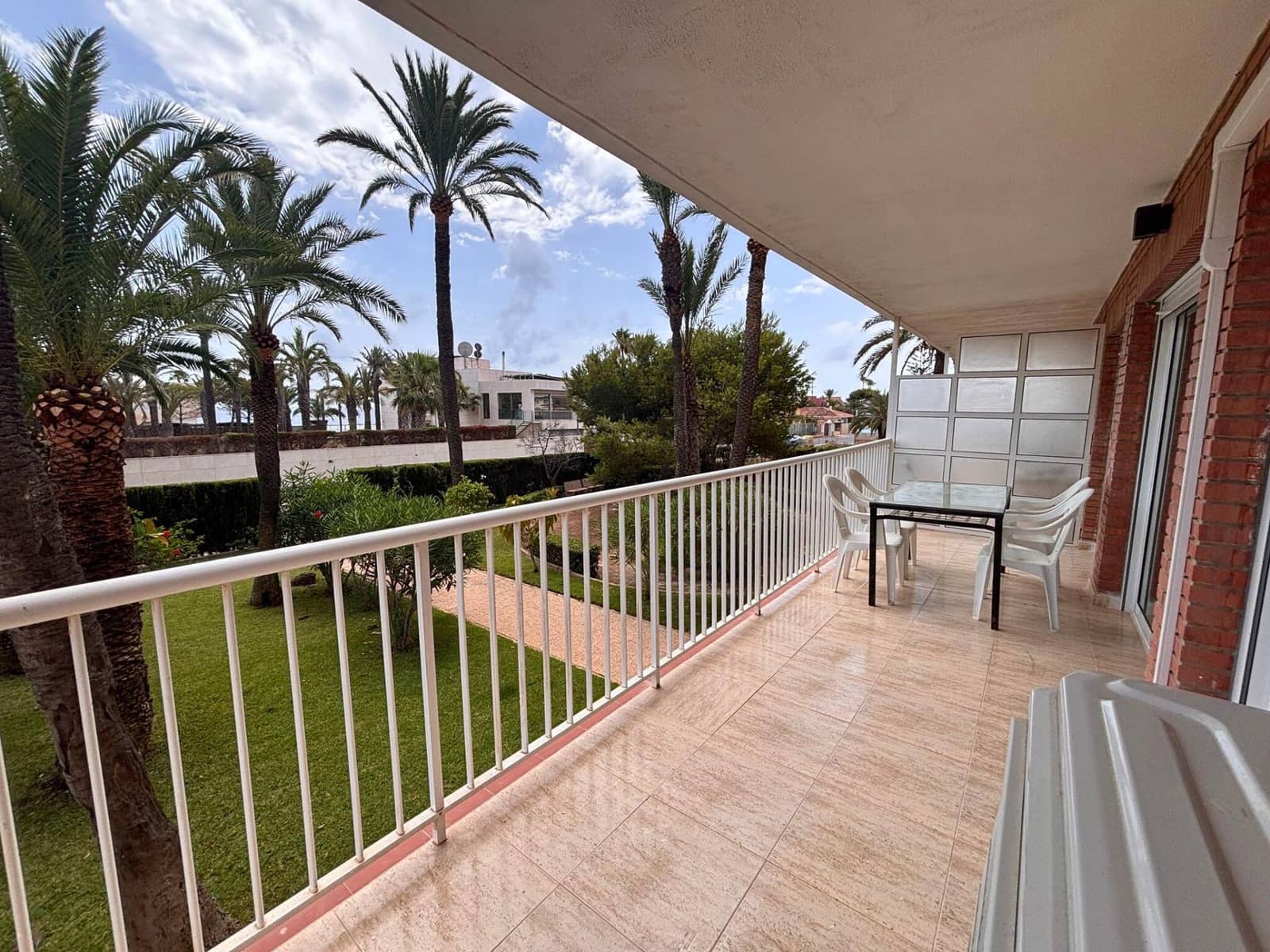 3 soveværelse Lejlighed til leje i La Veleta - € 2.000 (Ref: 8624377)