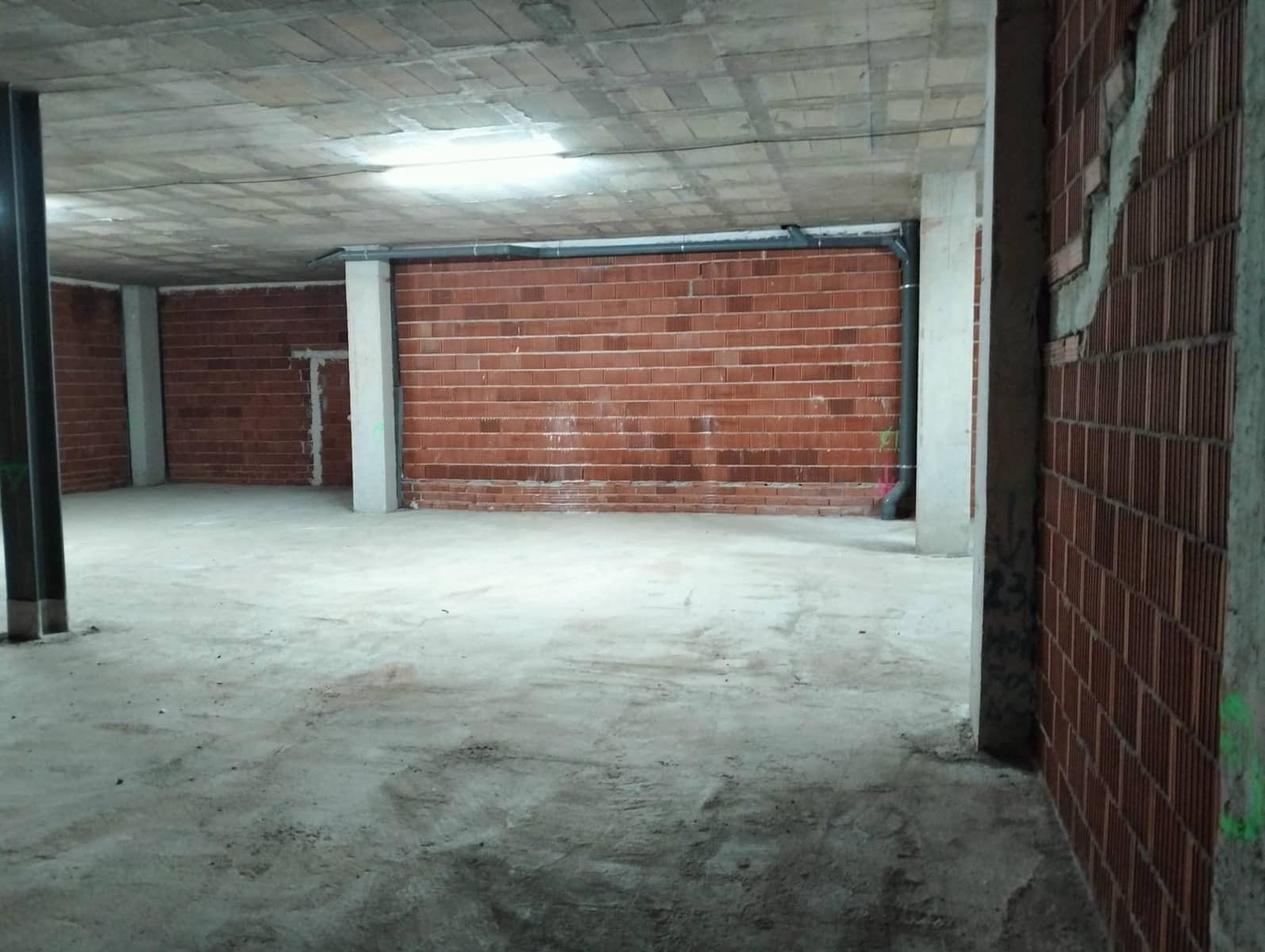 Erhverv til leje i La Veleta med garage - € 7.040 (Ref: 8888516)