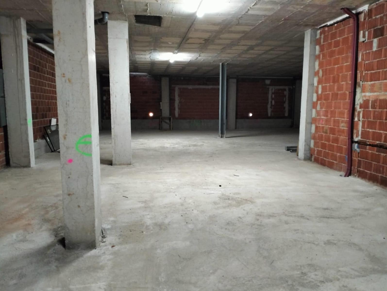 Erhverv til leje i La Veleta med garage - € 7.040 (Ref: 8888516)