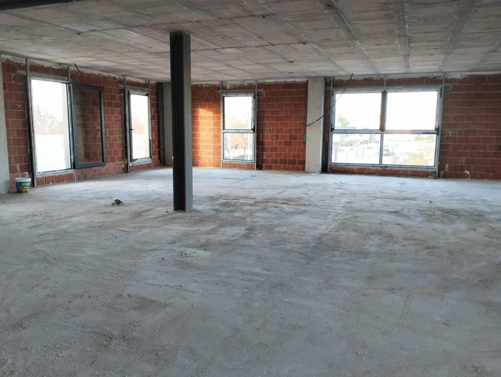 Commerciale da affittare in La Veleta con garage - 5.625 € (Rif: 8888517)