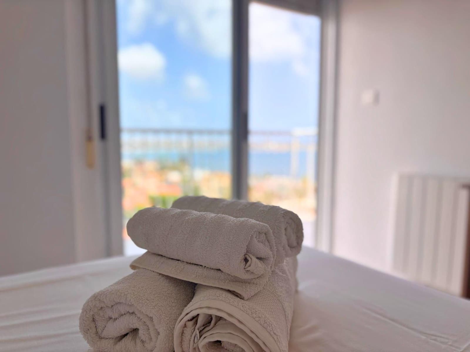 2 soveværelse Lejlighed til leje i La Veleta - € 2.100 (Ref: 9159386)