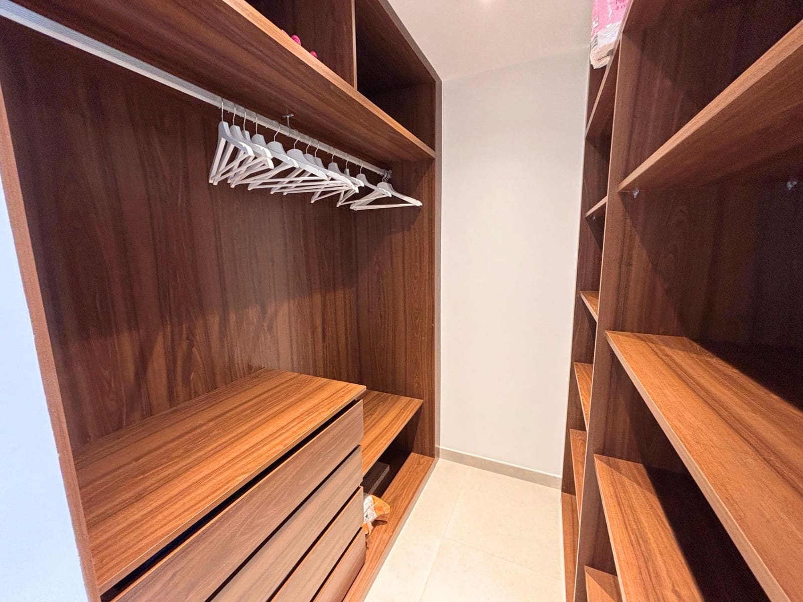 2 soveværelse Penthouse til salg i La Veleta med swimmingpool - € 360.000 (Ref: 9197689)