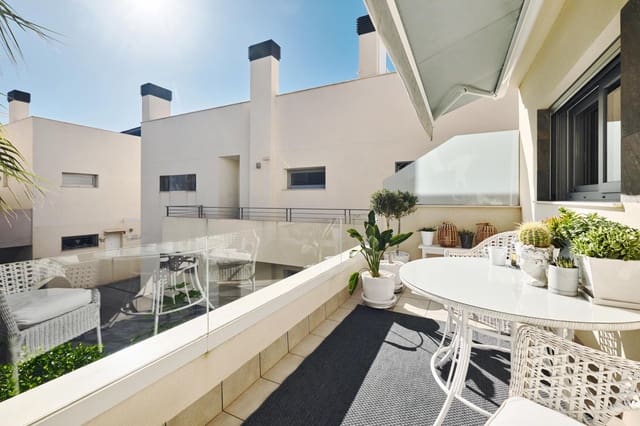 2 sypialnia Penthouse na sprzedaż w La Veleta, Torrevieja z garażem - 315 000 € (Ref: 9390765)