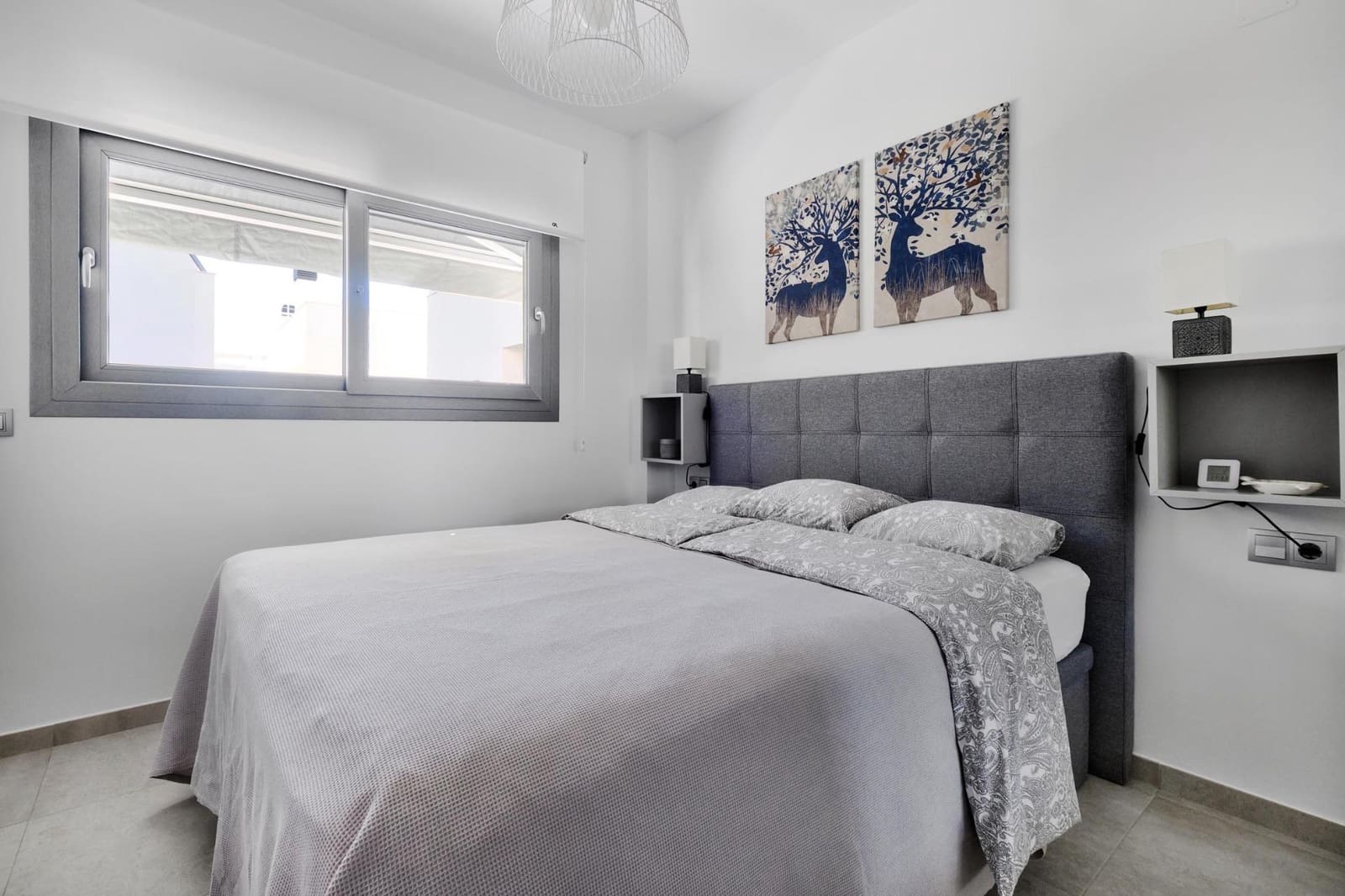 2 soveværelse Penthouse til salg i La Veleta med garage - € 315.000 (Ref: 9390765)