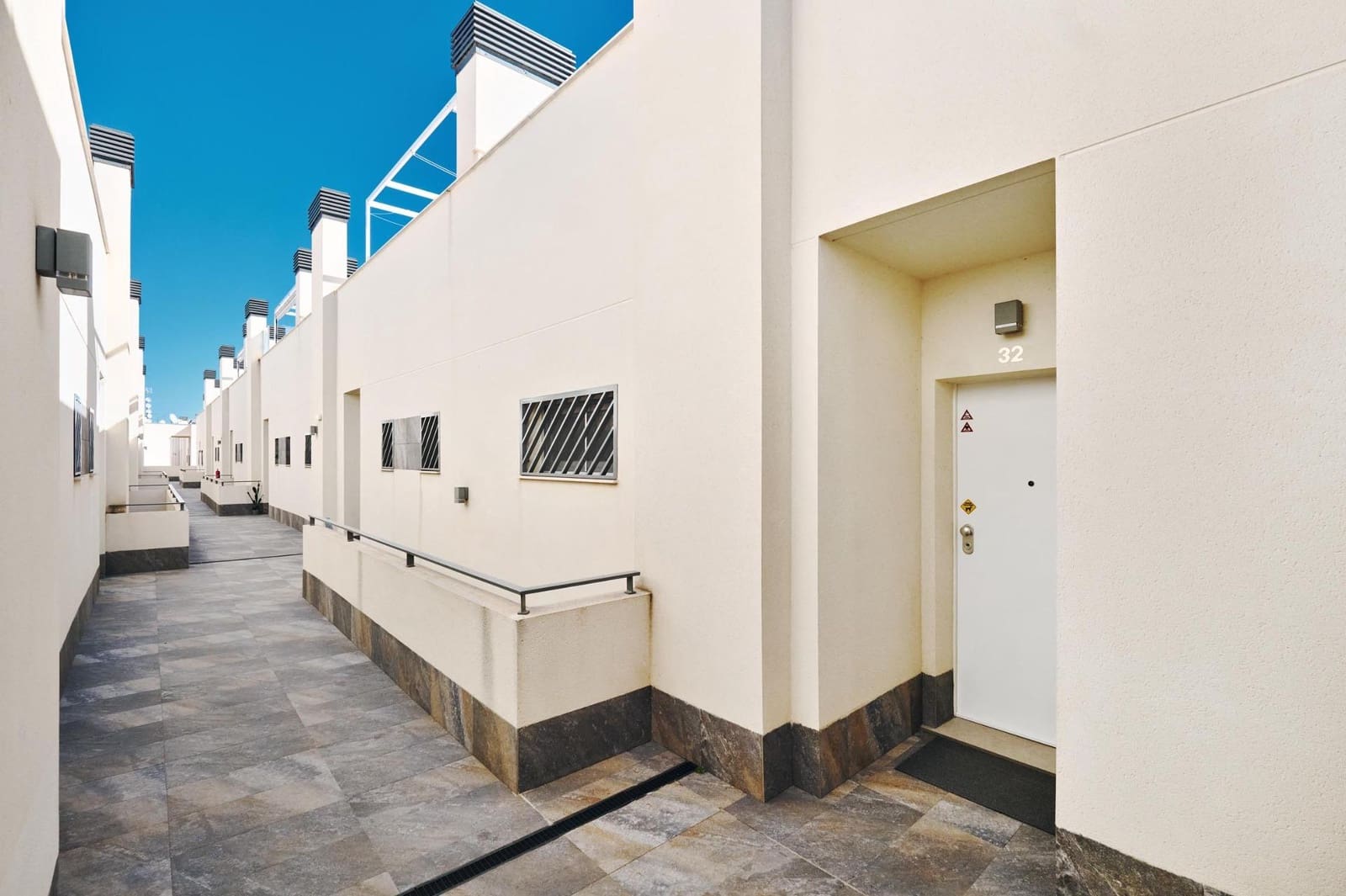 2 soveværelse Penthouse til salg i La Veleta med garage - € 315.000 (Ref: 9390765)