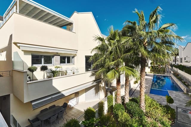 2 sypialnia Penthouse na sprzedaż w La Veleta, Torrevieja z garażem - 315 000 € (Ref: 9390765)