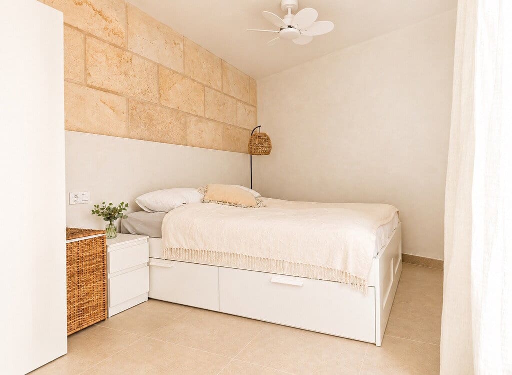 2 soverom Leilighet til leie i Pollensa / Pollenca - € 2 600 (Ref: 10091582)