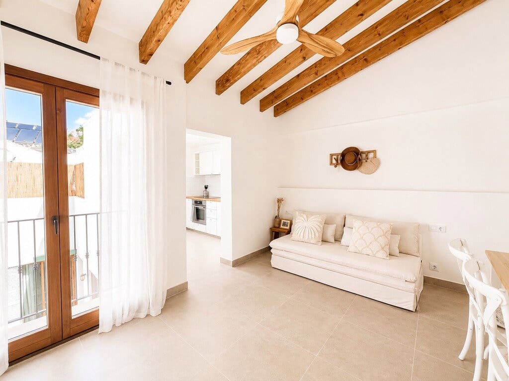 2 soverom Leilighet til leie i Pollensa / Pollenca - € 2 600 (Ref: 10091582)