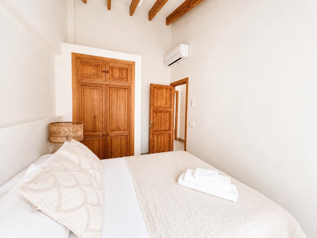 2 soverom Leilighet til leie i Pollensa / Pollenca - € 2 600 (Ref: 10091582)