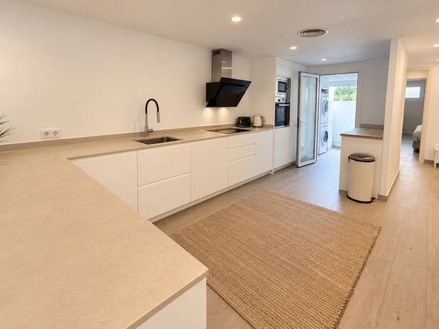 3 sovrum Lägenhet att hyra i Port de Pollença, Pollensa / Pollença med pool garage - 3 500 € (Ref: 10091583)