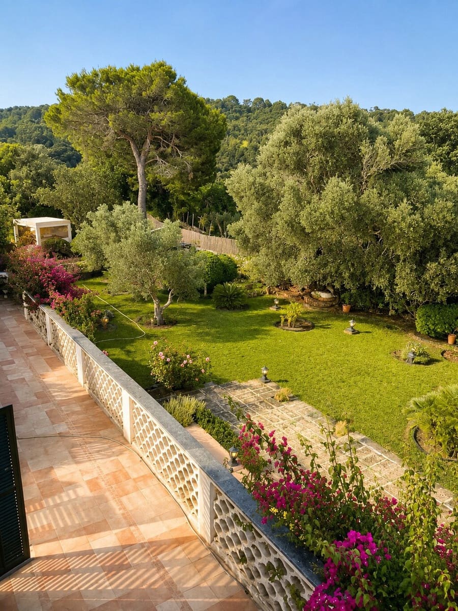 6 sovrum Villa att hyra i Alcudia med pool garage - 3 500 € (Ref: 10091584)