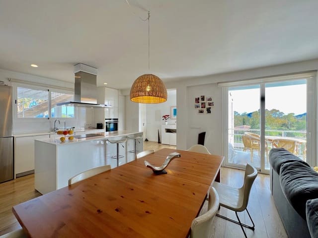 3 sovrum Lägenhet att hyra i Port de Pollença, Pollensa / Pollença med pool garage - 4 700 € (Ref: 10091589)
