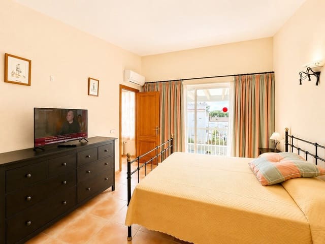 Villa/Maison de 5 chambres à louer à Port de Pollença, Pollensa / Pollença avec garage - 2 500 € (Ref: 10091590)