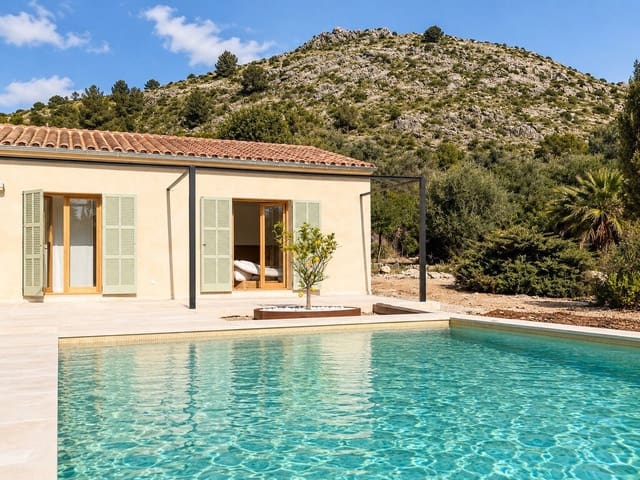 Villa/Maison de 6 chambres à louer à Port de Pollença, Pollensa / Pollença avec piscine - 36 160 € (Ref: 10091592)