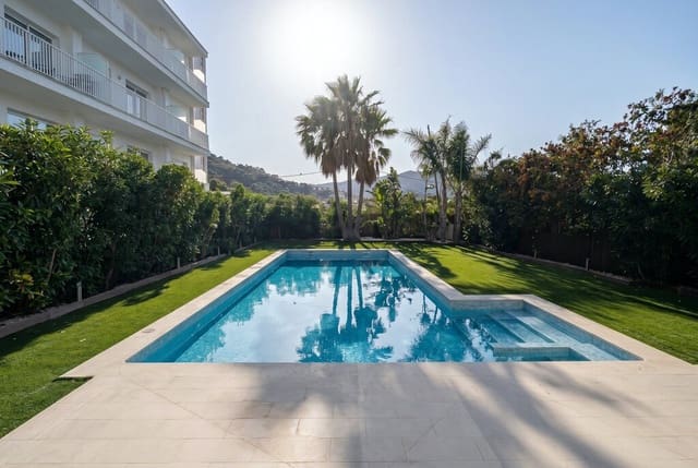 2 soveværelse Lejlighed til salg i Port de Pollença, Pollensa / Pollença med swimmingpool garage - € 650.000 (Ref: 10174096)