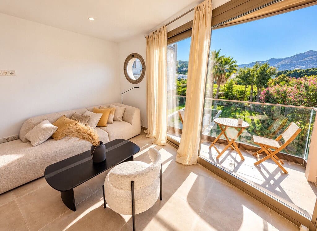 Apartamento de 2 habitaciones en Pollensa / Pollença en venta con piscina garaje - 650.000 € (Ref: 10174096)