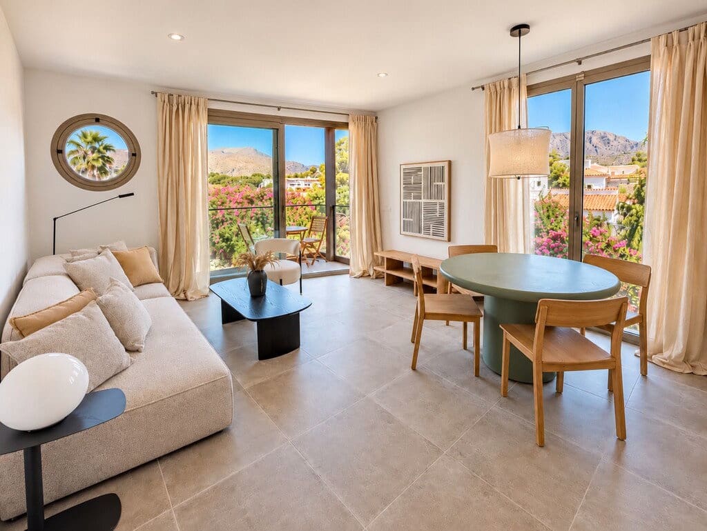 Apartamento de 2 habitaciones en Pollensa / Pollença en venta con piscina garaje - 650.000 € (Ref: 10174096)