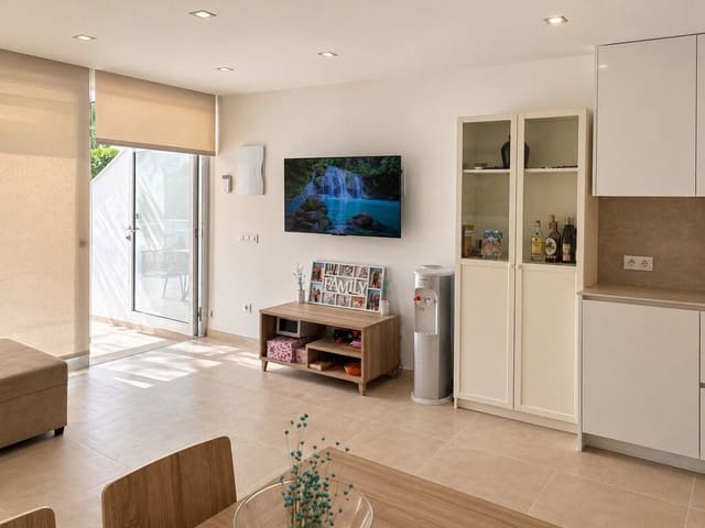 2 bedroom Apartment for rent in Alcúdia - € 1,200 (Ref: 10187555)