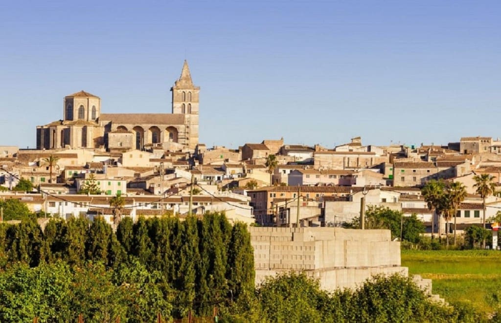 5 soveværelse Finca/Landehus til salg i Sineu med swimmingpool - € 2.200.000 (Ref: 6852610)