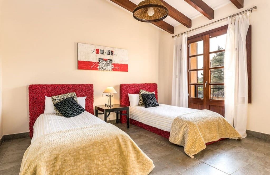 5 soveværelse Finca/Landehus til salg i Sineu med swimmingpool - € 2.200.000 (Ref: 6852610)