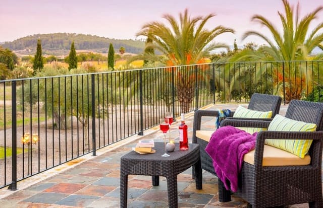 5 soveværelse Finca/Landehus til salg i Sineu med swimmingpool - € 2.200.000 (Ref: 6852610)