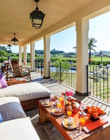 5 soveværelse Finca/Landehus til salg i Sineu med swimmingpool - € 2.200.000 (Ref: 6852610)