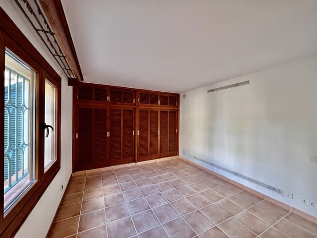 3 soveværelse Lejlighed til salg i Port de Pollença, Pollensa / Pollença - € 450.000 (Ref: 7160403)