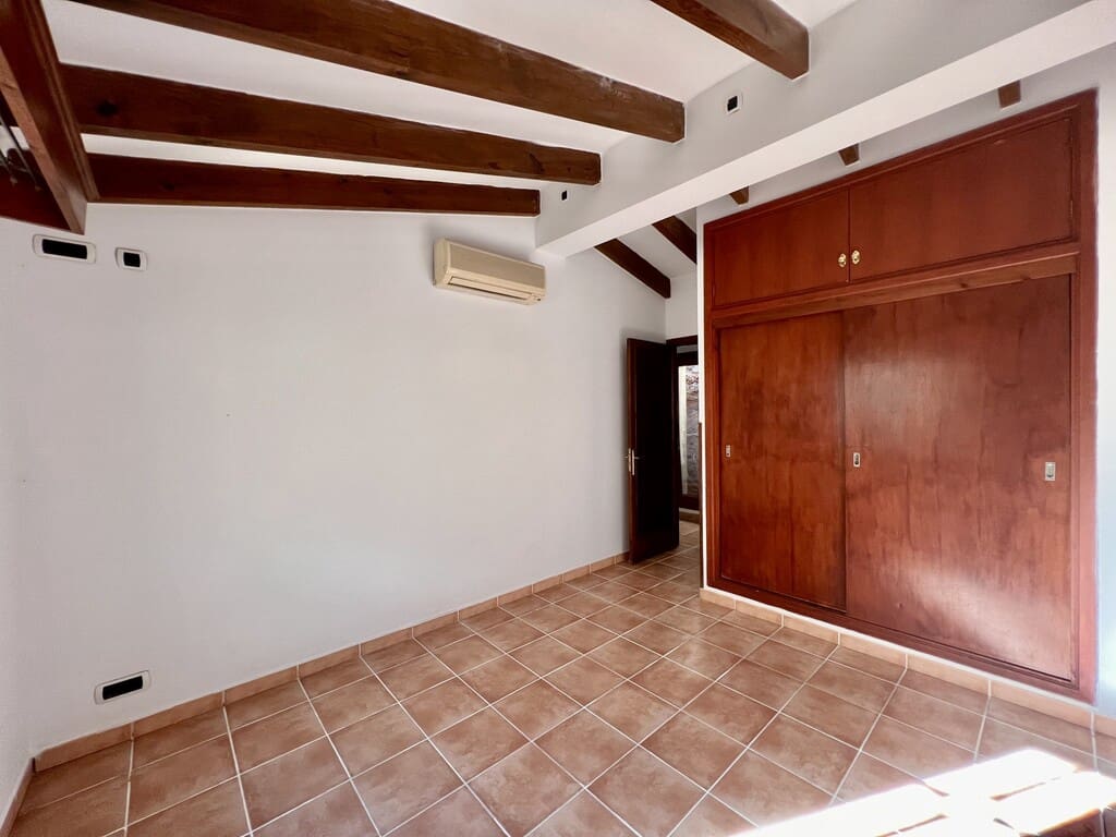 3 bedroom Apartment for sale in Pollensa / Pollenca with garage - € 450,000 (Ref: 7160403)