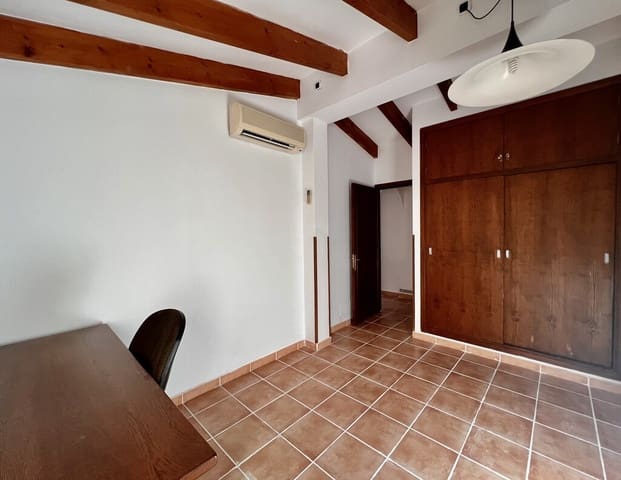 3 soverom Leilighet til salgs i Port de Pollença, Pollensa / Pollença med garasje - € 450 000 (Ref: 7160403)