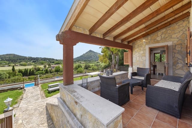 3 soverom Villa til salgs i Alcúdia med svømmebasseng garasje - € 2 800 000 (Ref: 7268126)