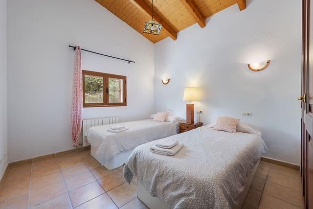 3 soverom Villa til salgs i Alcúdia med svømmebasseng garasje - € 2 800 000 (Ref: 7268126)