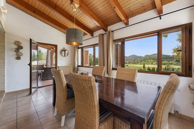 3 soverom Villa til salgs i Alcúdia med svømmebasseng garasje - € 2 800 000 (Ref: 7268126)