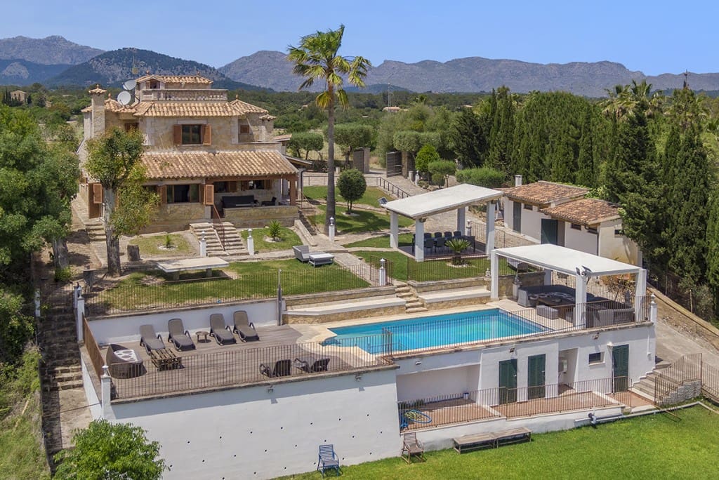 3 soveværelse Villa til salg i Alcudia med swimmingpool garage - € 2.800.000 (Ref: 7268126)