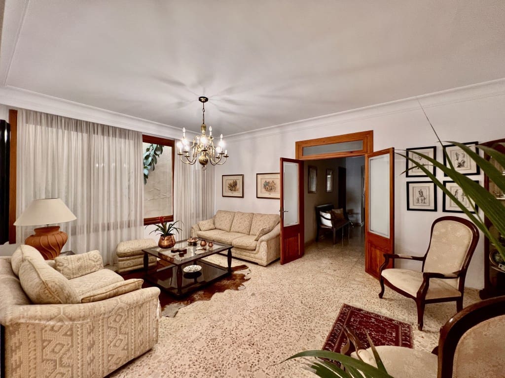 5 soveværelse Villa til salg i Alaro med garage - € 894.000 (Ref: 7617405)