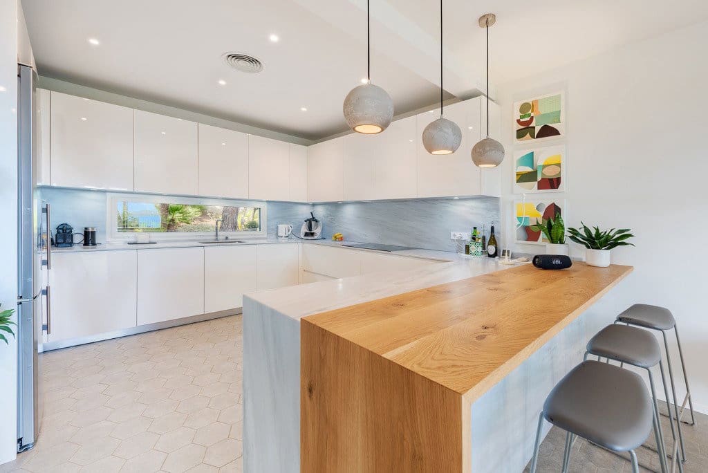 4 bedroom Villa for sale in Alcudia with pool garage - € 1,950,000 (Ref: 7830225)