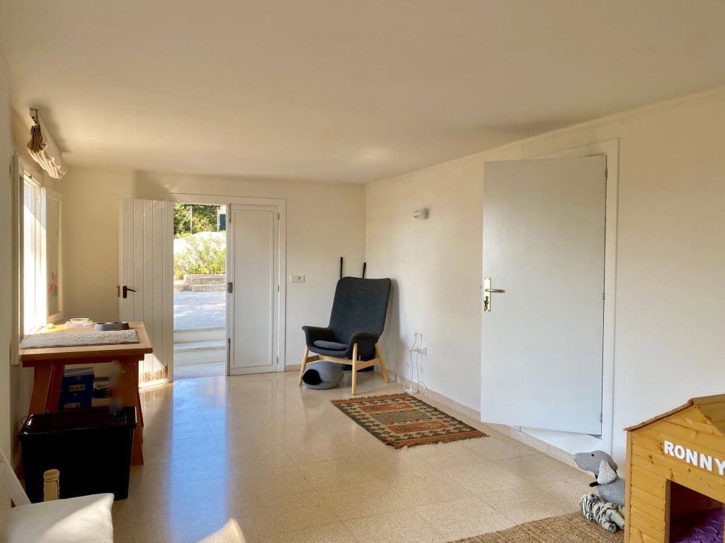 4 bedroom Villa for sale in Alcudia with pool garage - € 1,950,000 (Ref: 7830225)