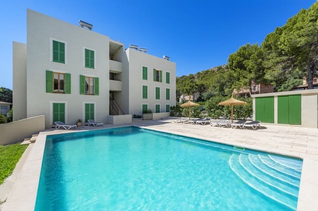 3 sypialnia Apartament na sprzedaż w Port de Pollença, Pollensa / Pollença z basenem garażem - 795 000 € (Ref: 7830226)