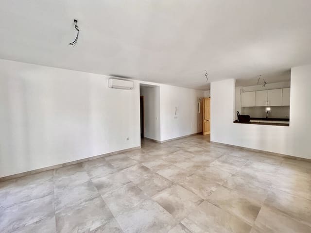 3 sypialnia Apartament na sprzedaż w Port de Pollença, Pollensa / Pollença z basenem garażem - 795 000 € (Ref: 7830226)