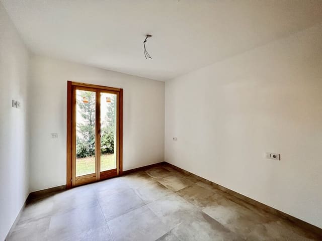3 sypialnia Apartament na sprzedaż w Port de Pollença, Pollensa / Pollença z basenem garażem - 795 000 € (Ref: 7830226)