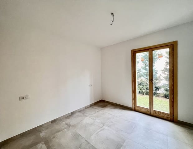 3 sypialnia Apartament na sprzedaż w Port de Pollença, Pollensa / Pollença z basenem garażem - 795 000 € (Ref: 7830226)