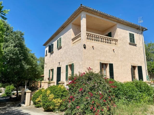 4 bedroom Villa for sale in Costitx with garage - € 850,000 (Ref: 8103518)