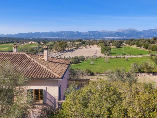 4 bedroom Villa for sale in Costitx with garage - € 850,000 (Ref: 8103518)