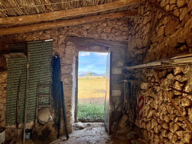 3 bedroom Villa for sale in Costitx - € 370,000 (Ref: 8286665)