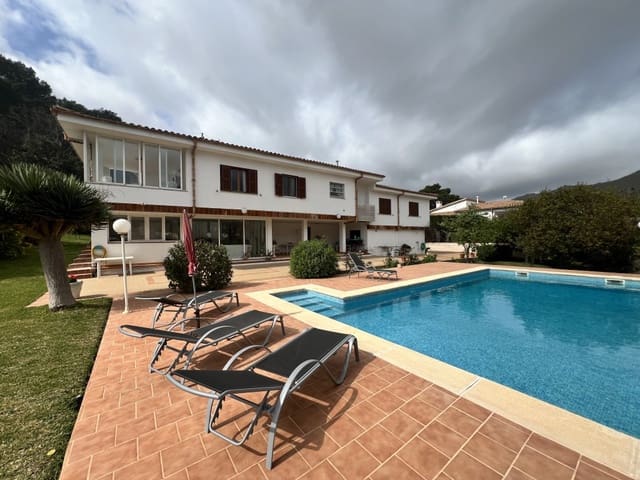 5 soverom Villa til salgs i Port de Pollença, Pollensa / Pollença med svømmebasseng garasje - € 2 190 000 (Ref: 8316448)