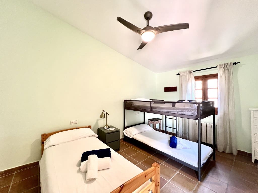 4 soveværelse Villa til salg i Buger med swimmingpool - € 1.100.000 (Ref: 8333919)