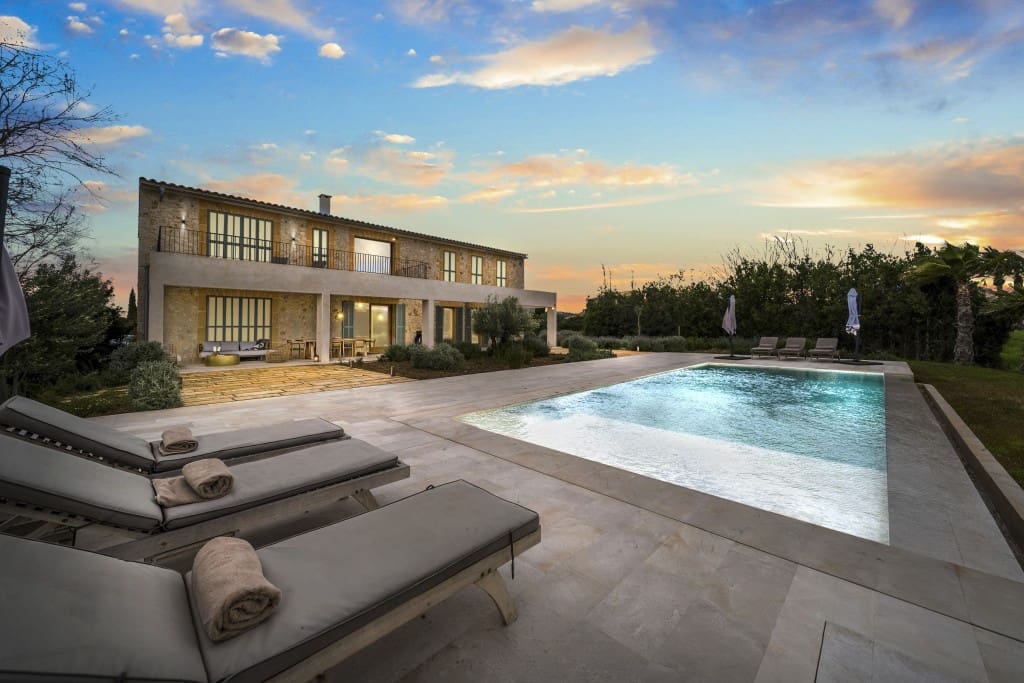 5 soveværelse Villa til salg i Alcudia med swimmingpool - € 4.200.000 (Ref: 8377839)