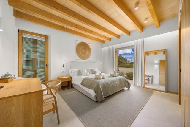 5 soveværelse Villa til salg i Alcúdia med swimmingpool - € 4.200.000 (Ref: 8377839)