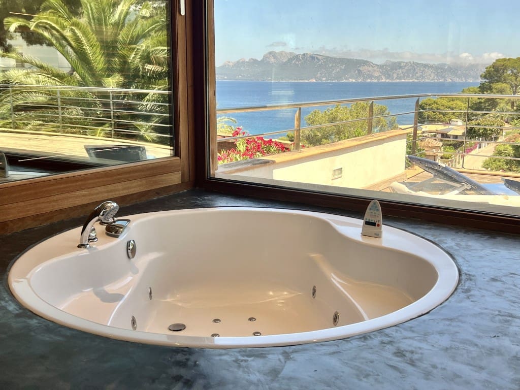 4 soveværelse Villa til salg i Alcudia med swimmingpool - € 2.200.000 (Ref: 8385392)