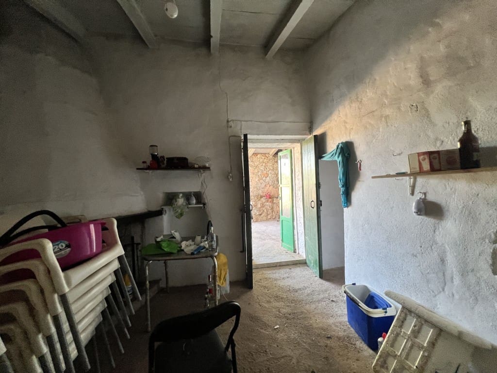 2 slaapkamer Villa te koop in Costitx - € 175.000 (Ref: 8484602)