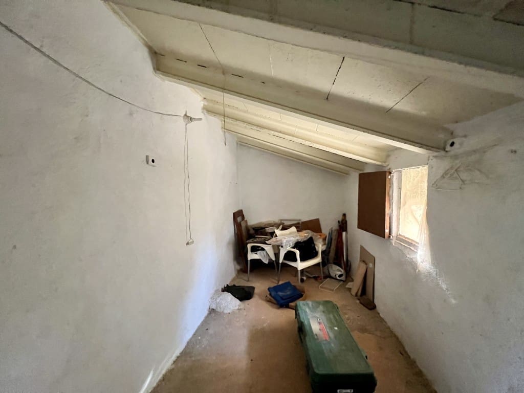 2 slaapkamer Villa te koop in Costitx - € 175.000 (Ref: 8484602)